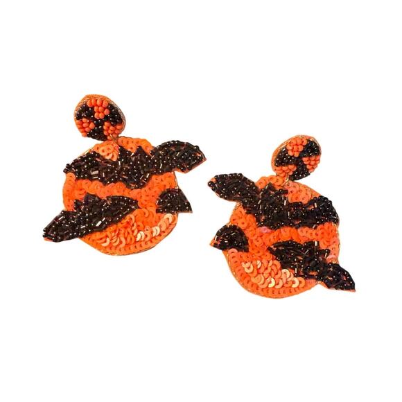 Halloween Bat Earrings l Holiday Earrings l Halloween Accessory l Gifts for Her - Picture 3 of 4